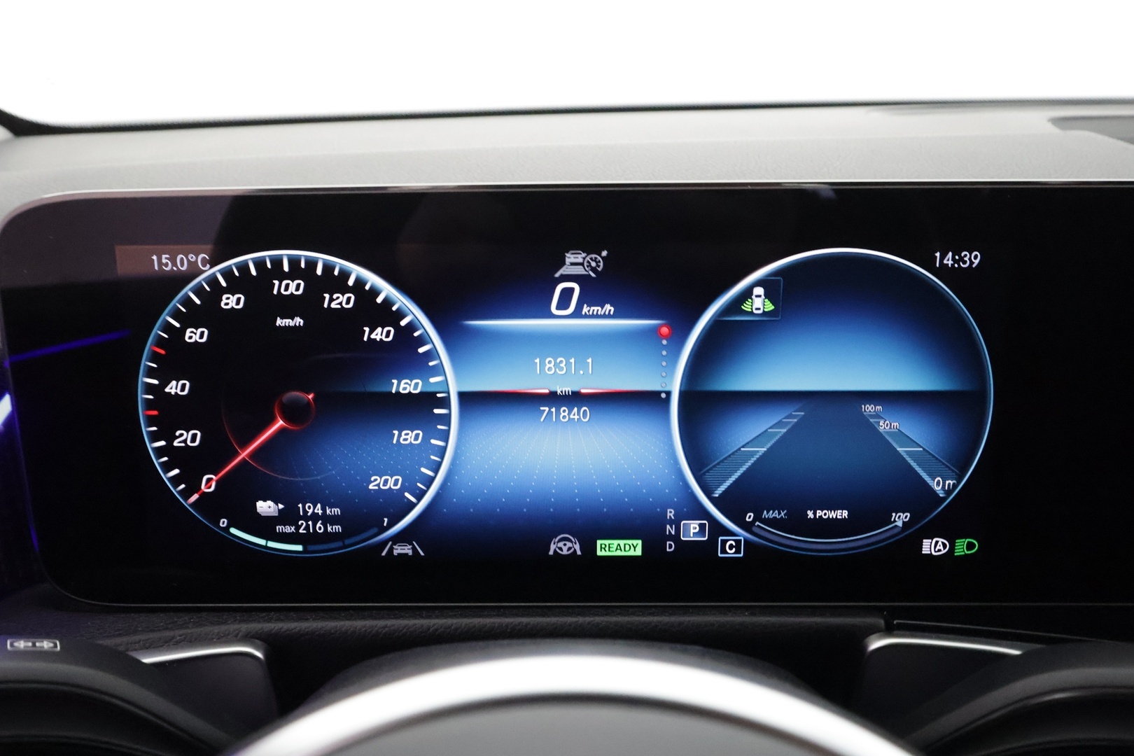 MERCEDES-BENZ EQB 2024