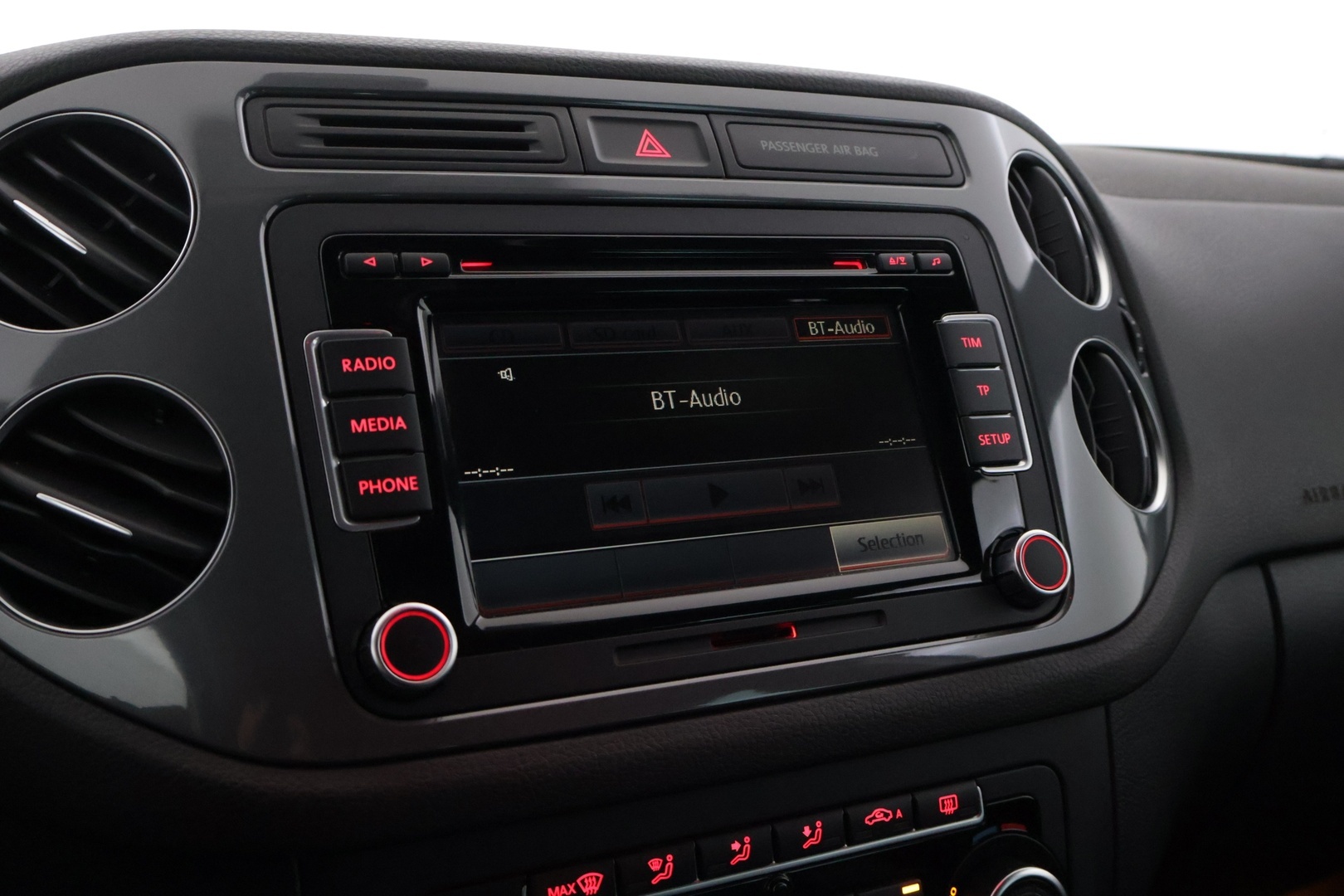 VOLKSWAGEN Tiguan 2014