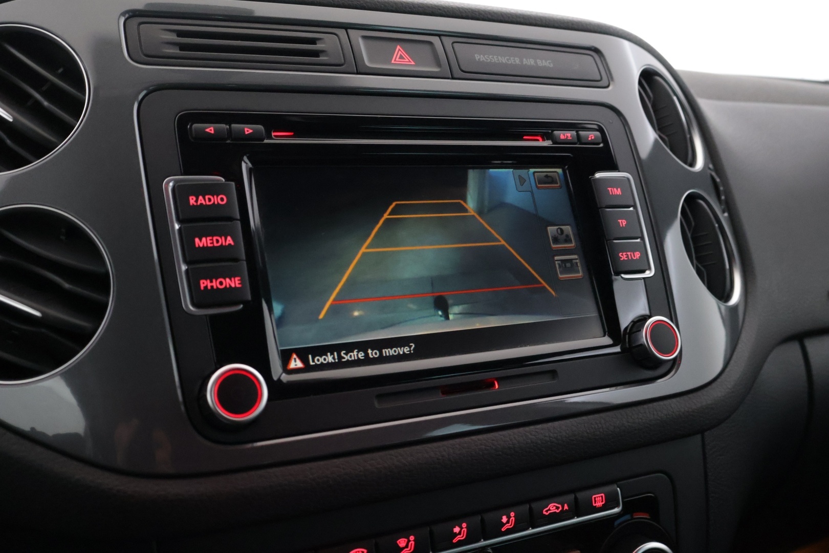 VOLKSWAGEN Tiguan 2014