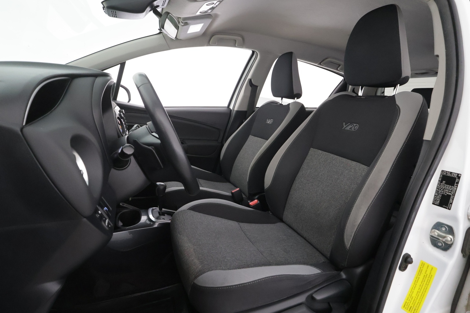 TOYOTA Yaris 2020