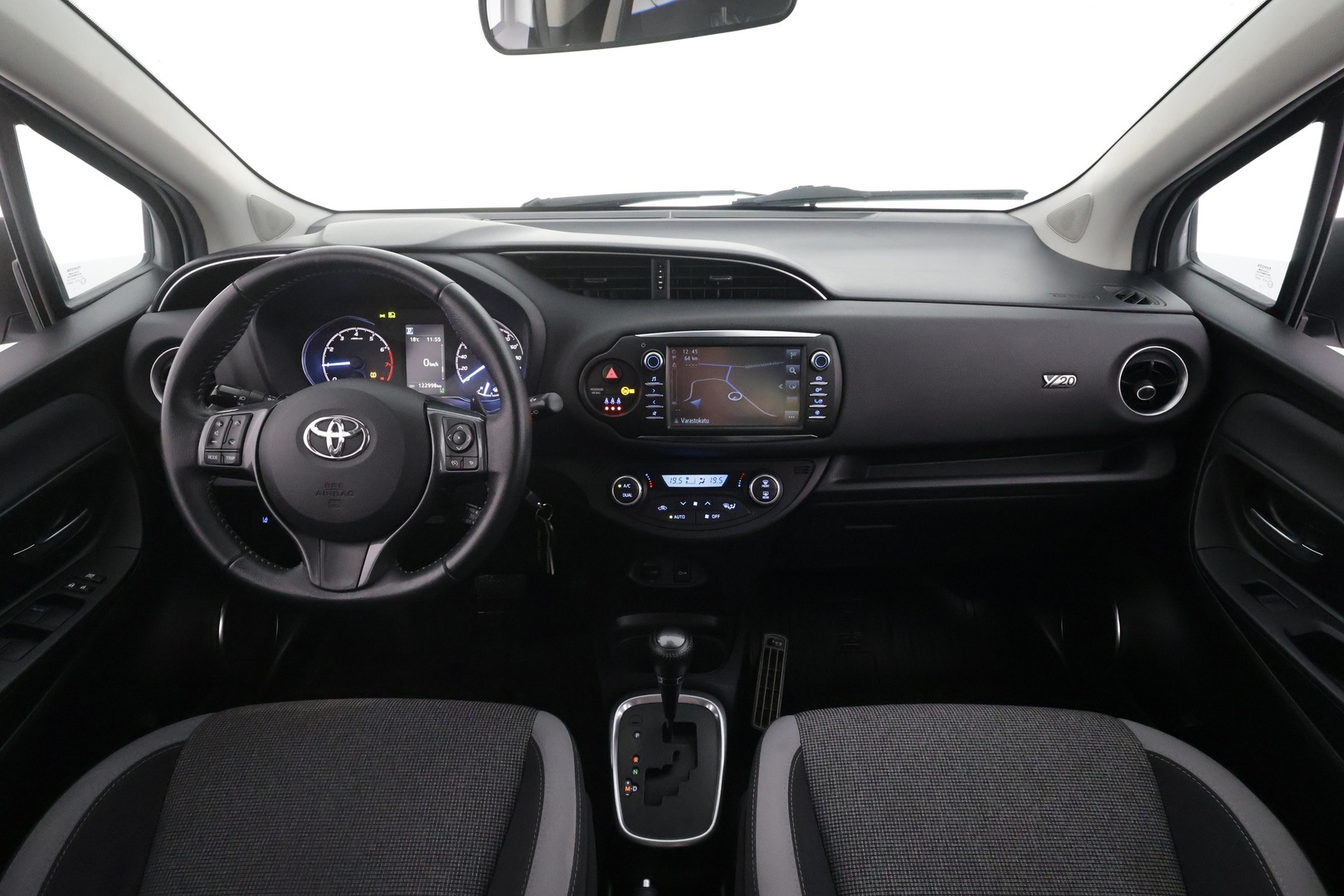 TOYOTA Yaris 2020