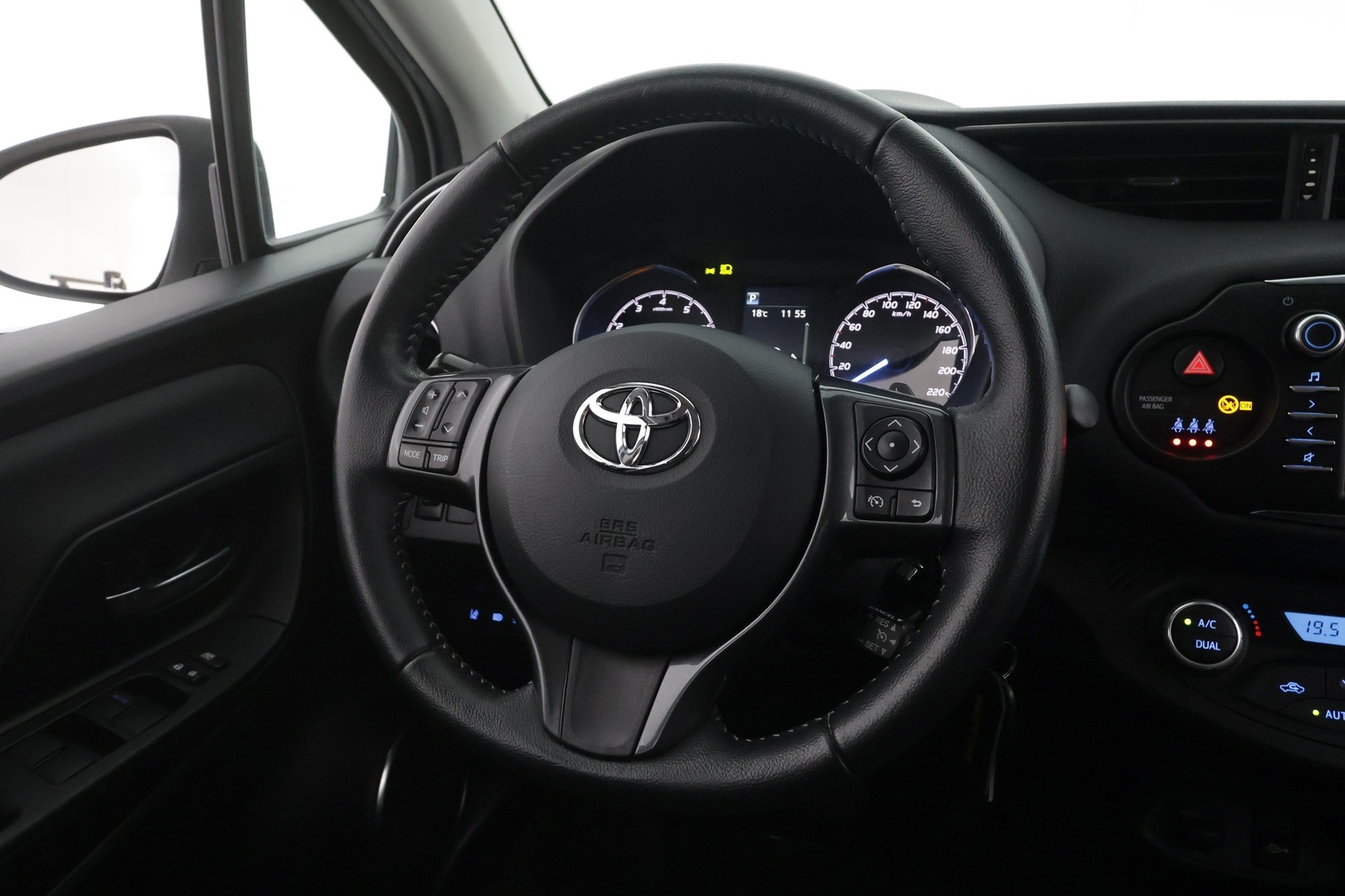 TOYOTA Yaris 2020