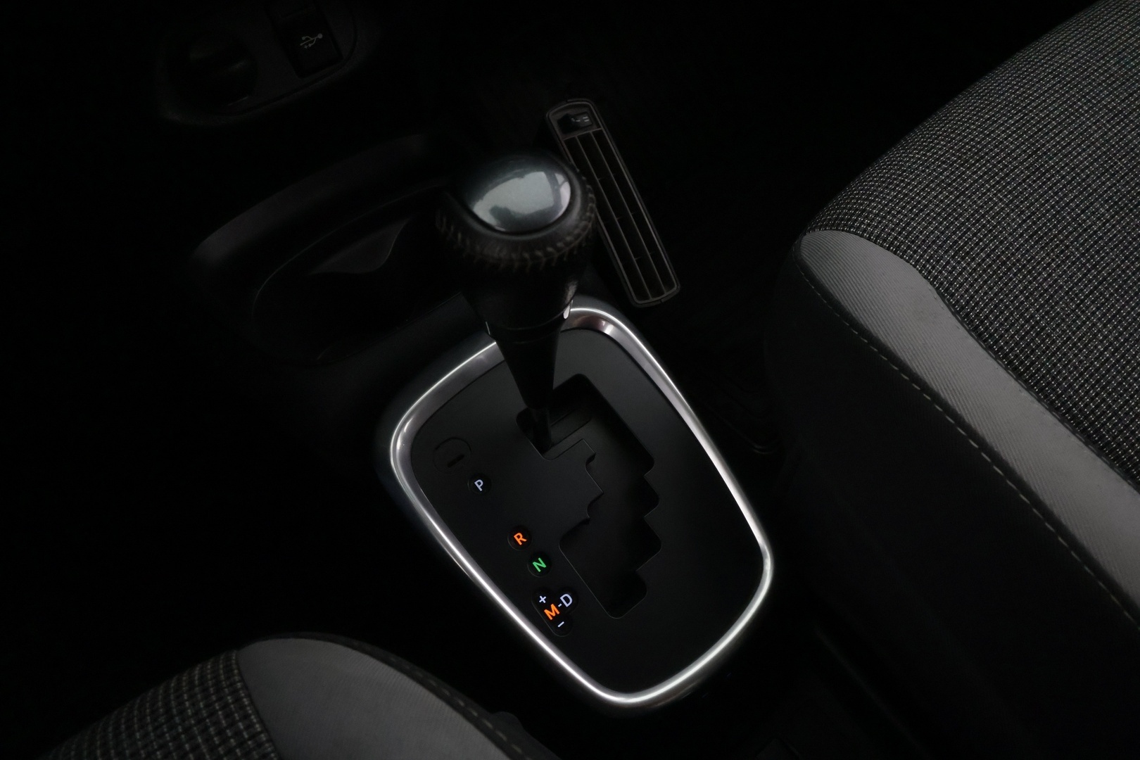 TOYOTA Yaris 2020