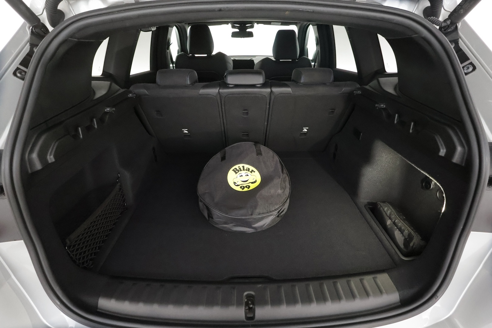 BMW IX1 2024