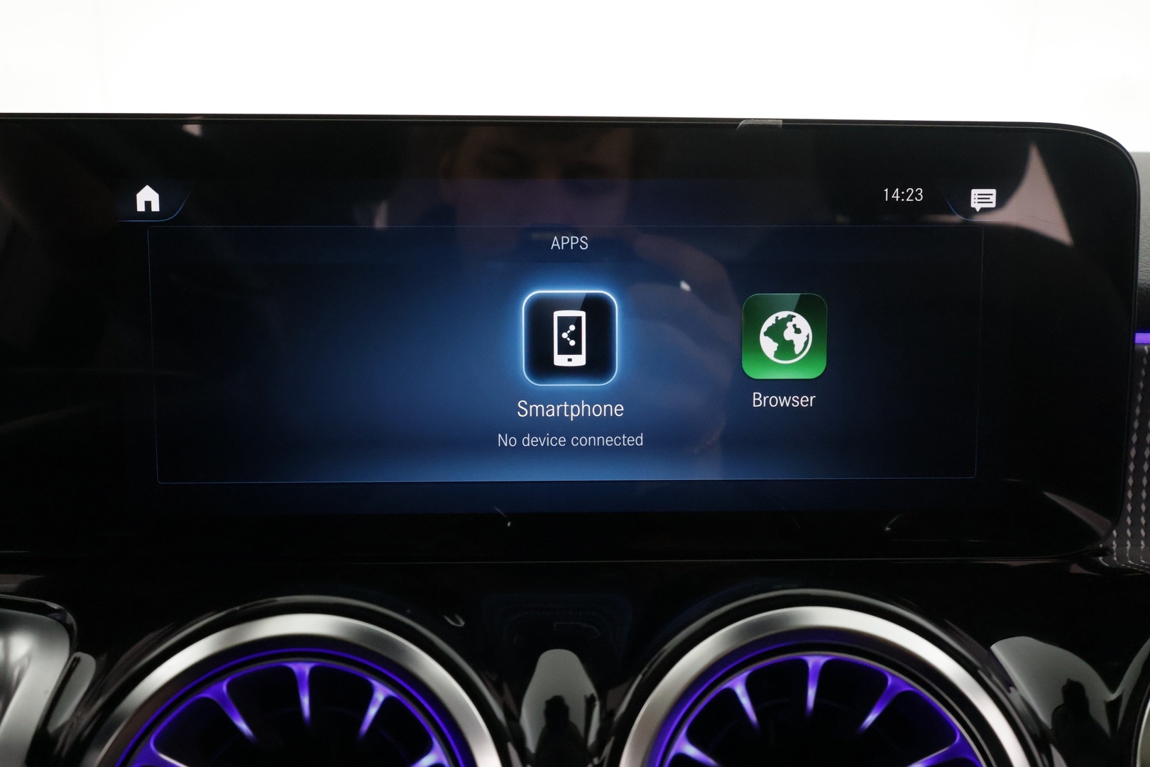 MERCEDES-BENZ EQB 2023