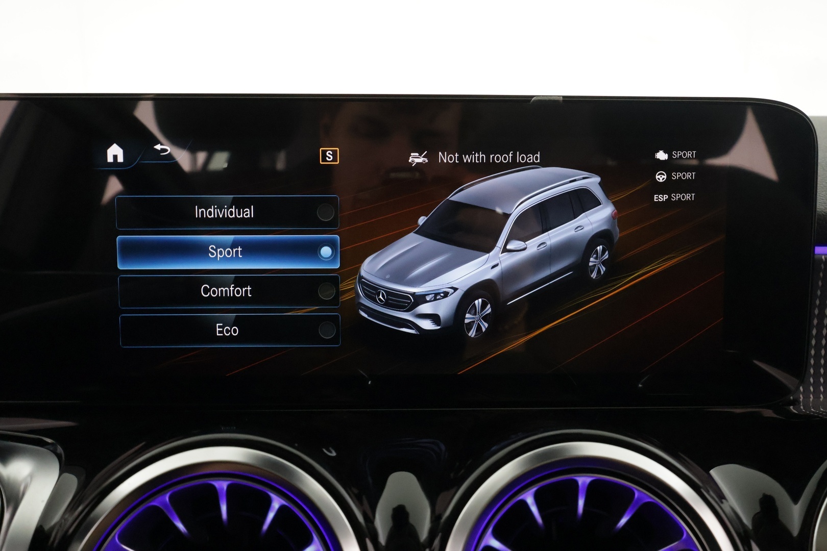 MERCEDES-BENZ EQB 2023