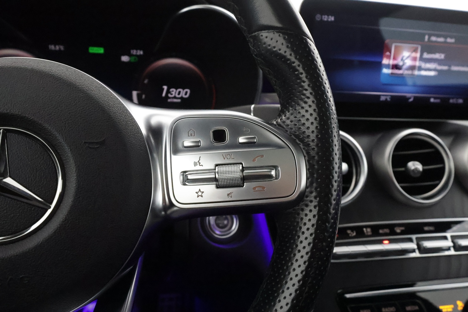 MERCEDES-BENZ C 2019