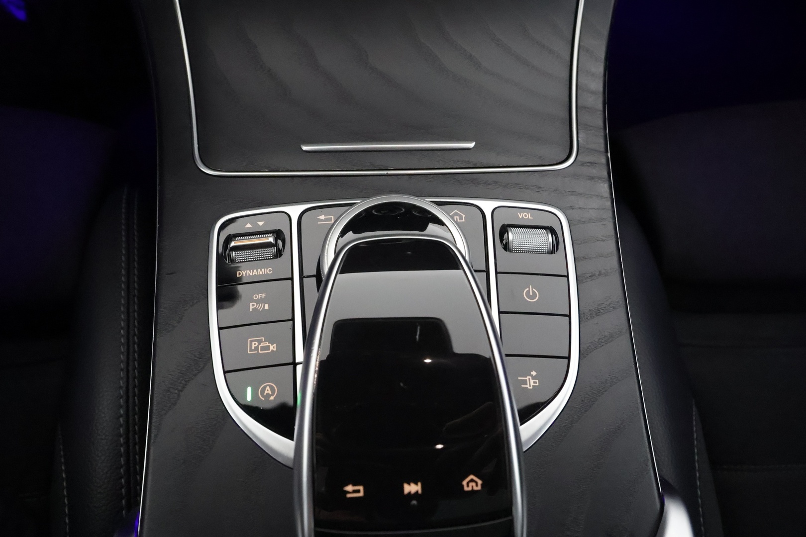 MERCEDES-BENZ C 2019