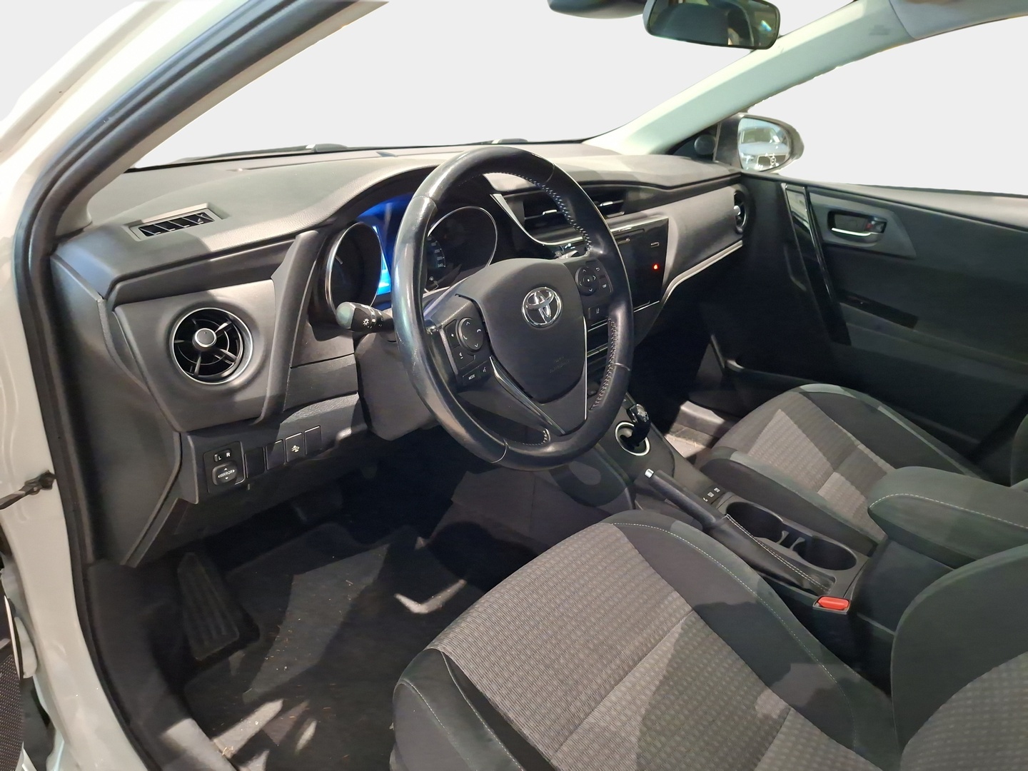 TOYOTA Auris 2019
