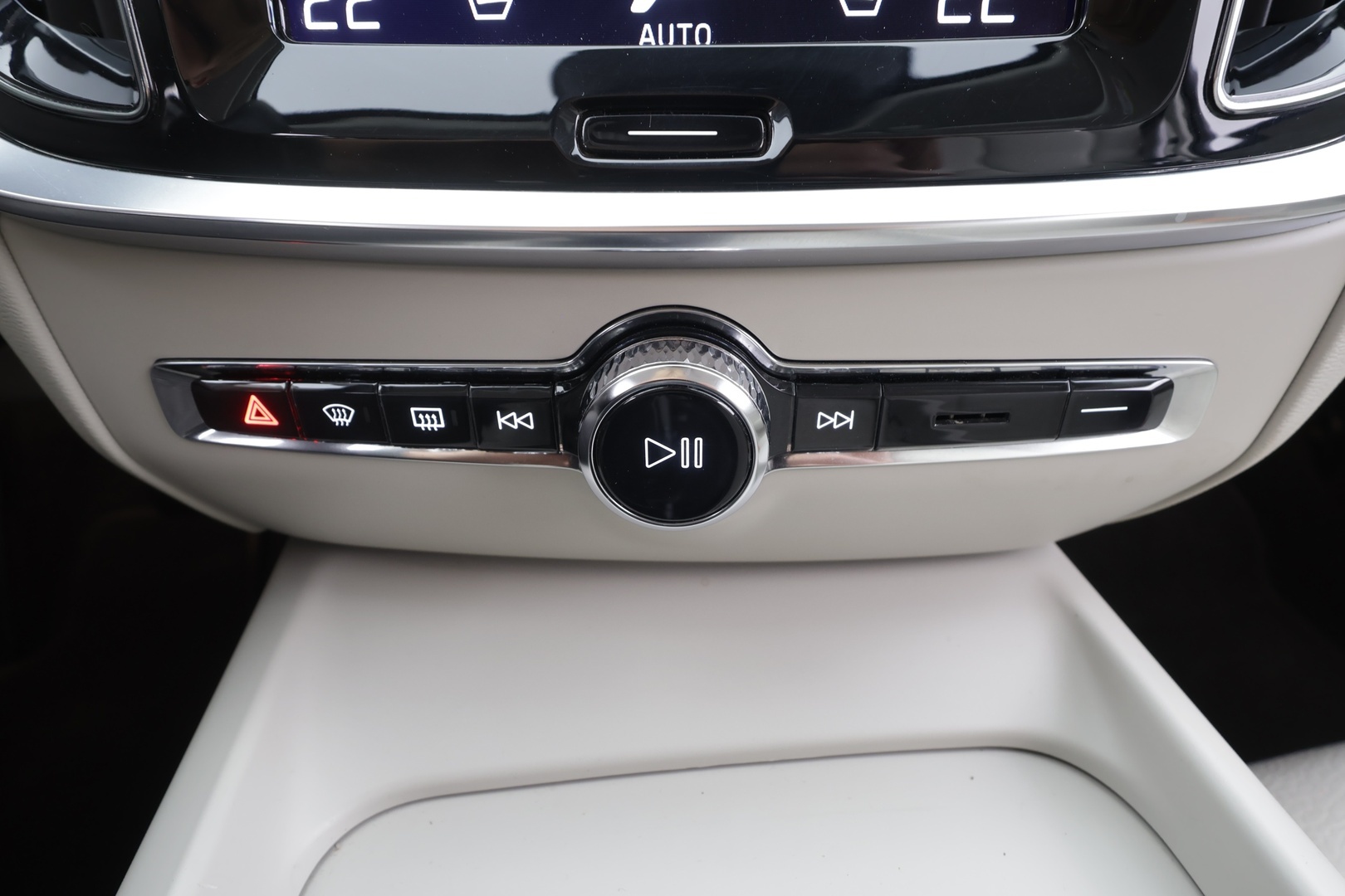 VOLVO V60 2021