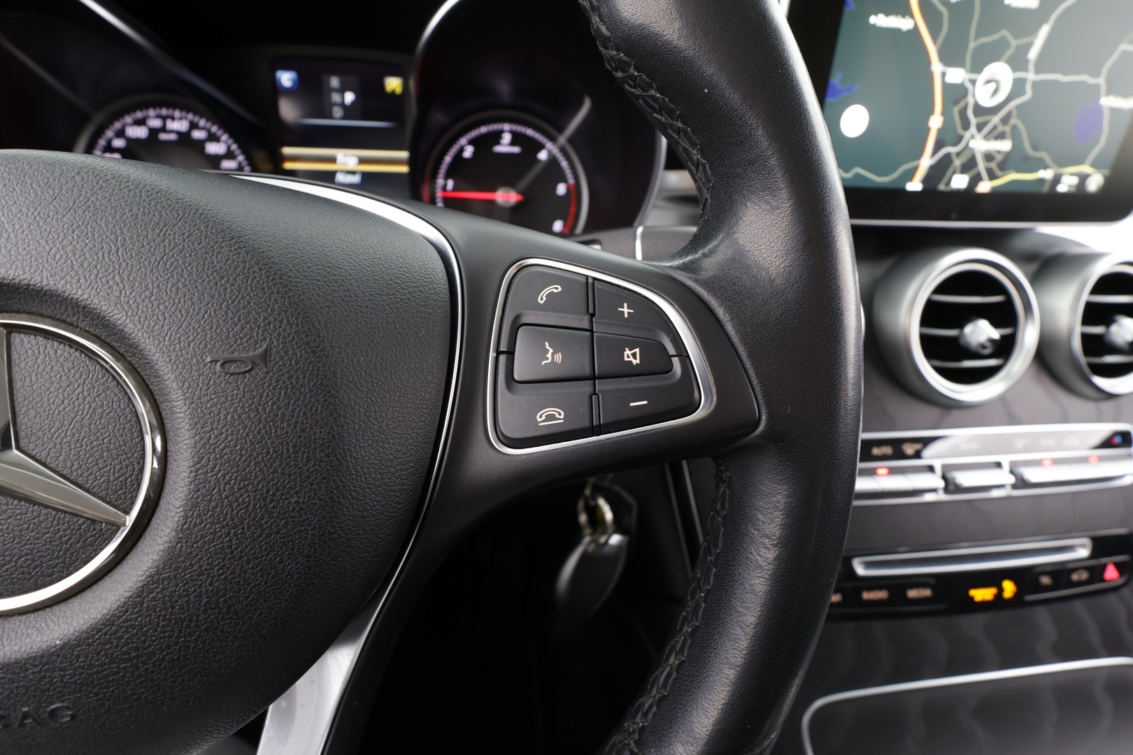 MERCEDES-BENZ GLC 2018