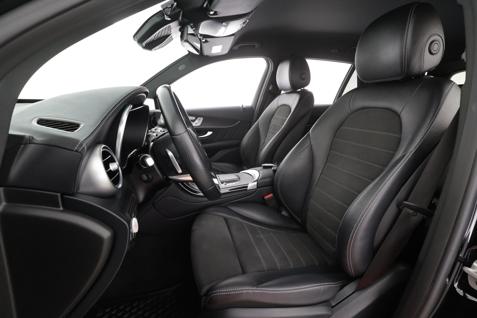 MERCEDES-BENZ GLC 2022