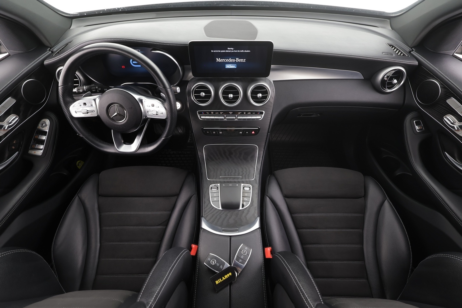 MERCEDES-BENZ GLC 2022