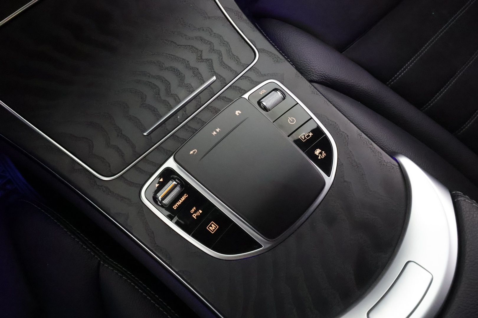 MERCEDES-BENZ GLC 2022