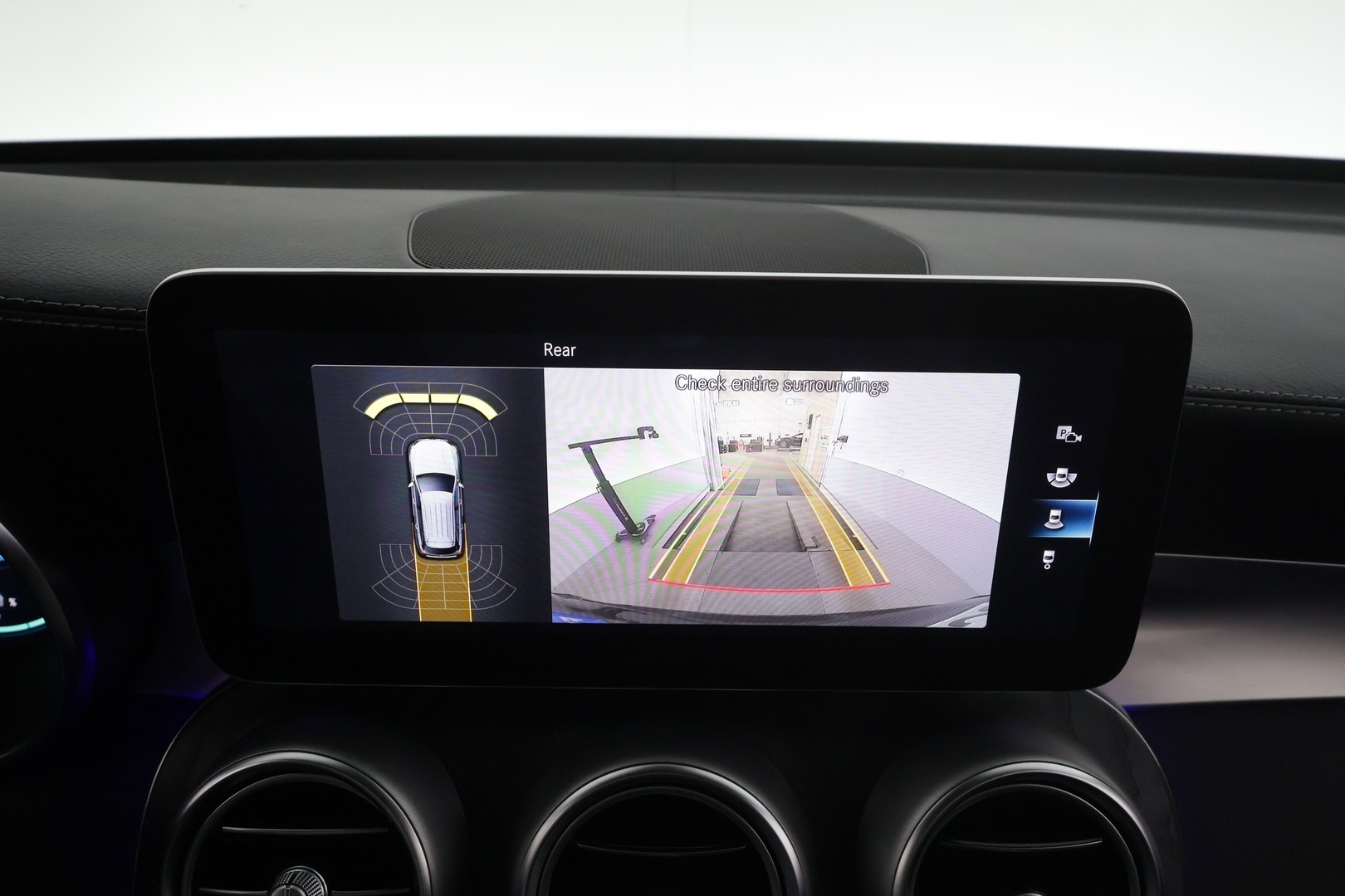 MERCEDES-BENZ GLC 2022