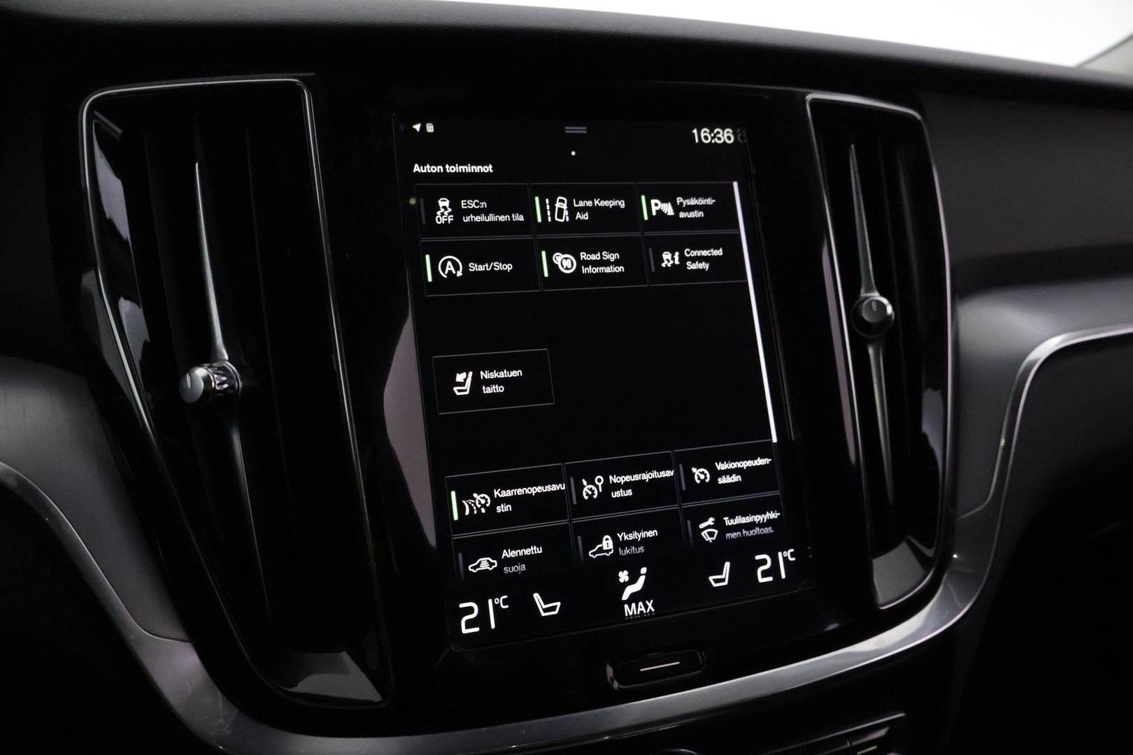 VOLVO V60 2020