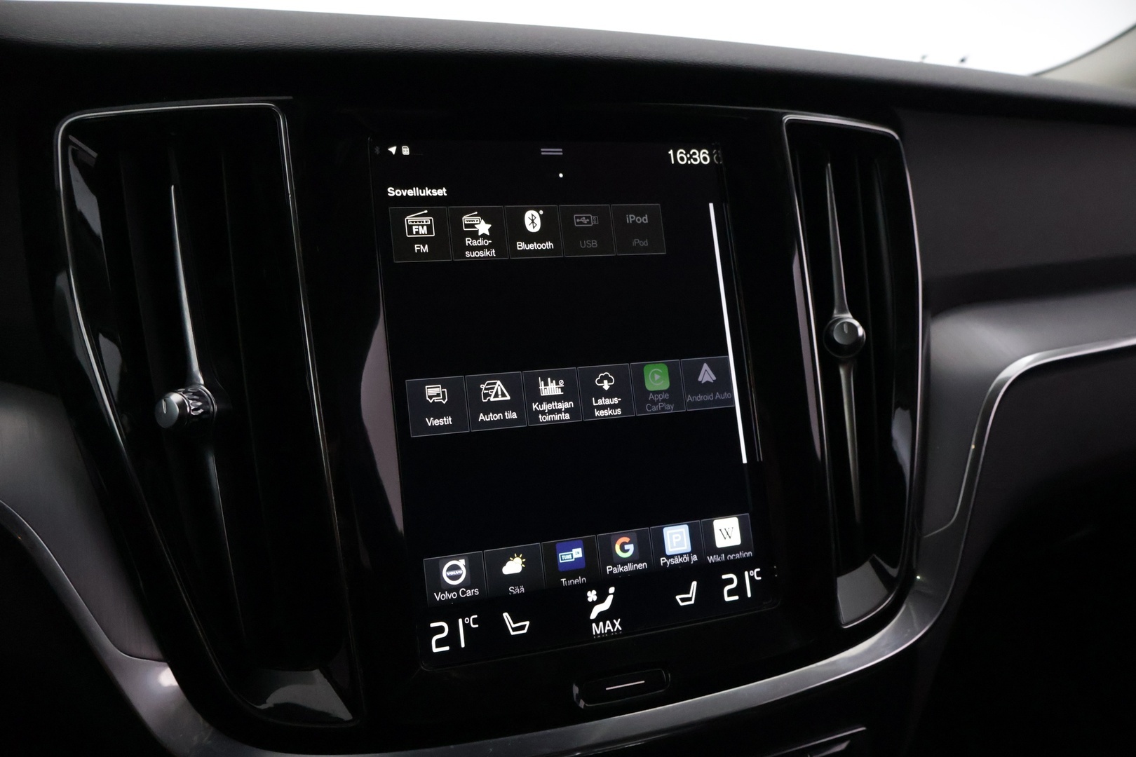 VOLVO V60 2020