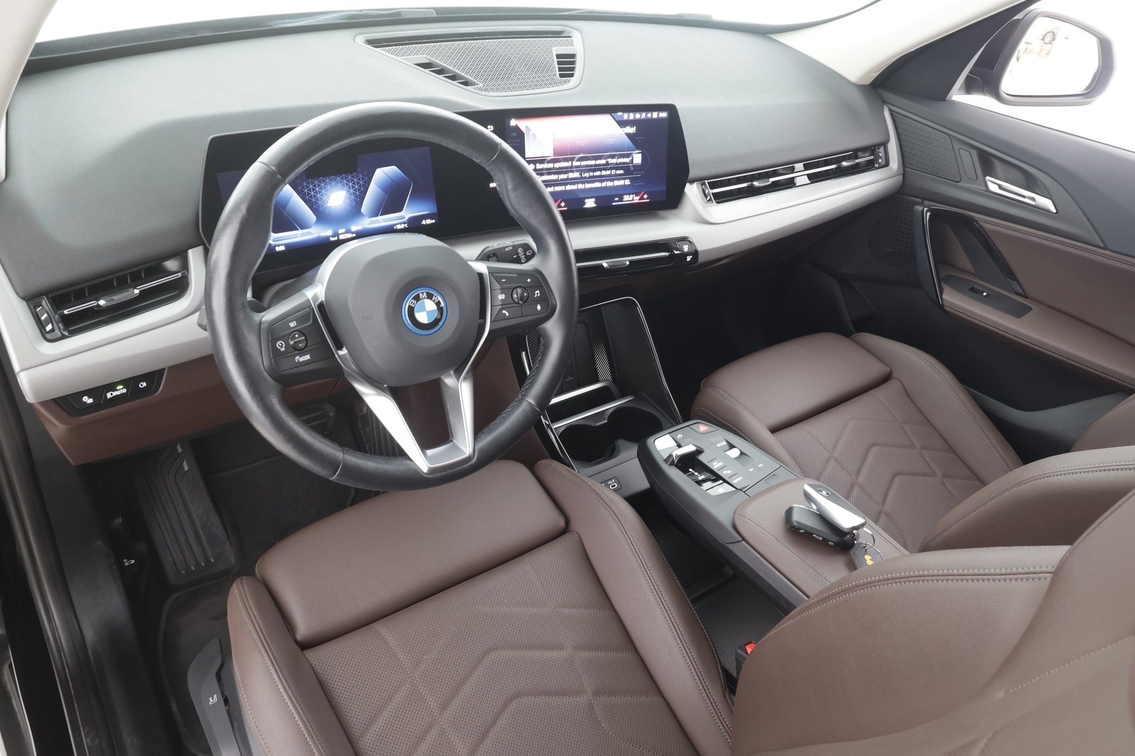 BMW iX1 2023