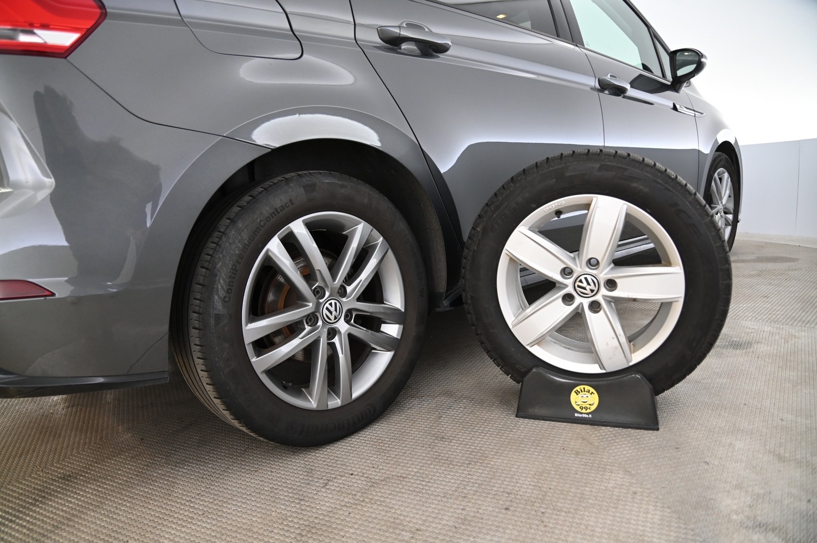 VOLKSWAGEN TOURAN 2017