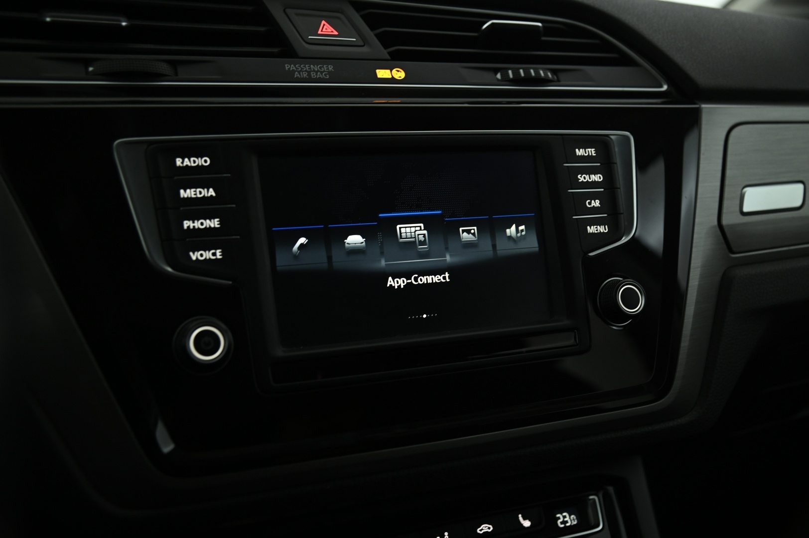 VOLKSWAGEN TOURAN 2017