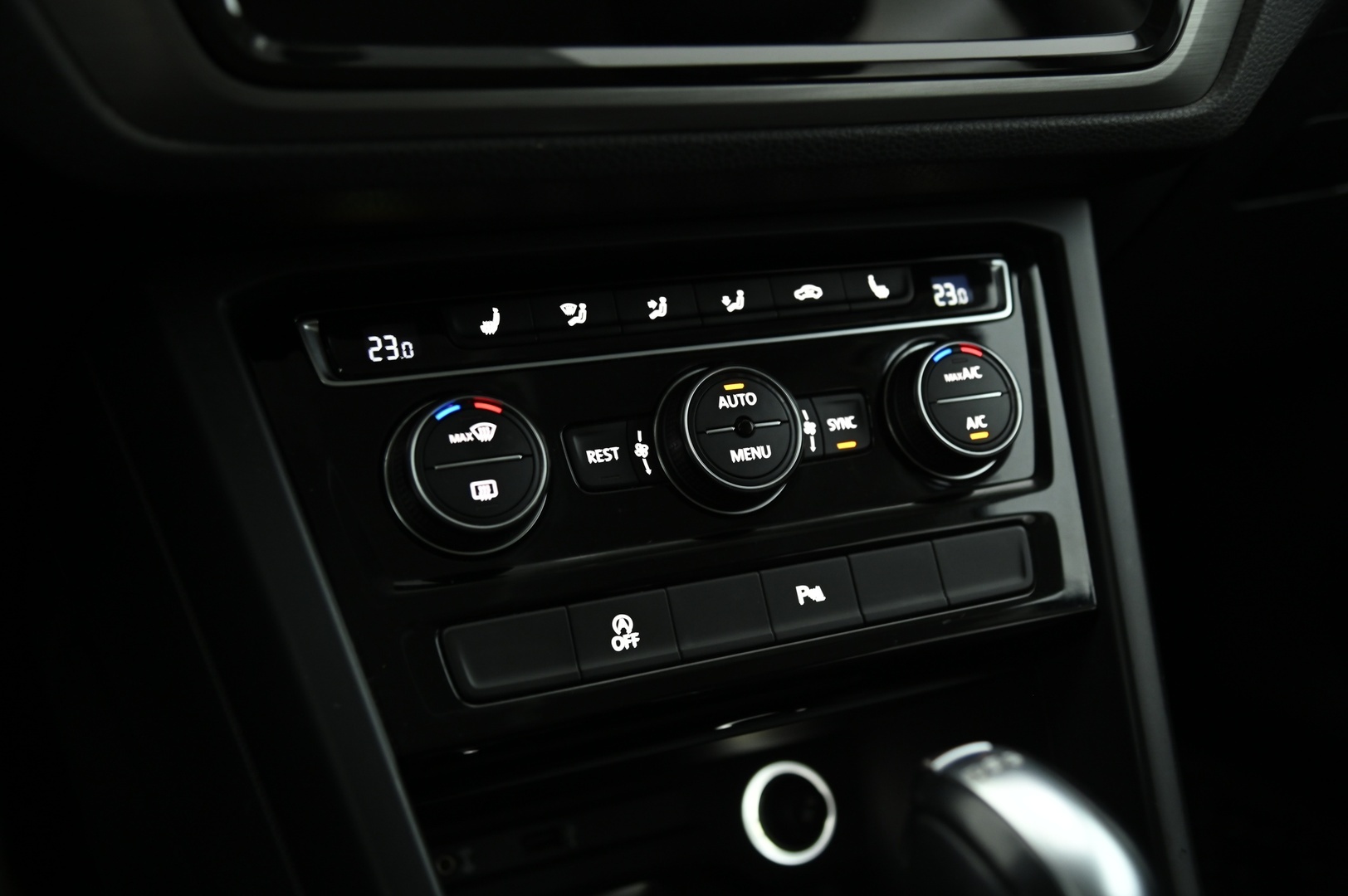 VOLKSWAGEN TOURAN 2017