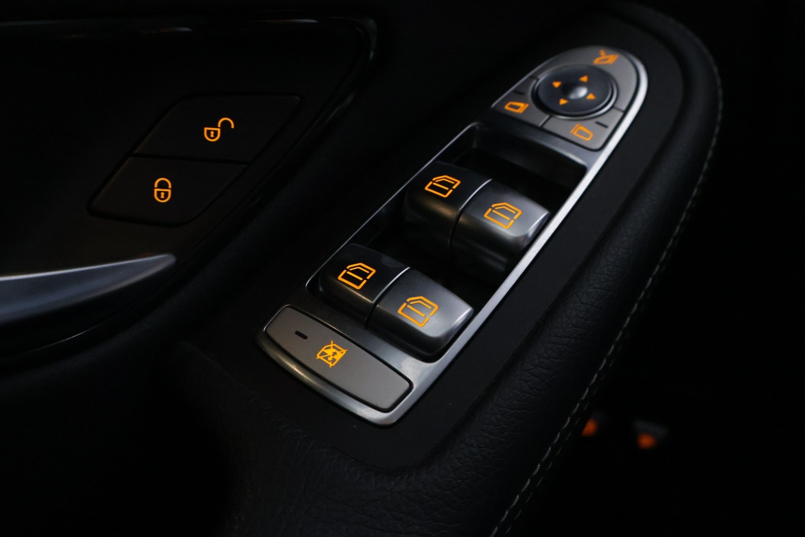 MERCEDES-BENZ GLC 2020