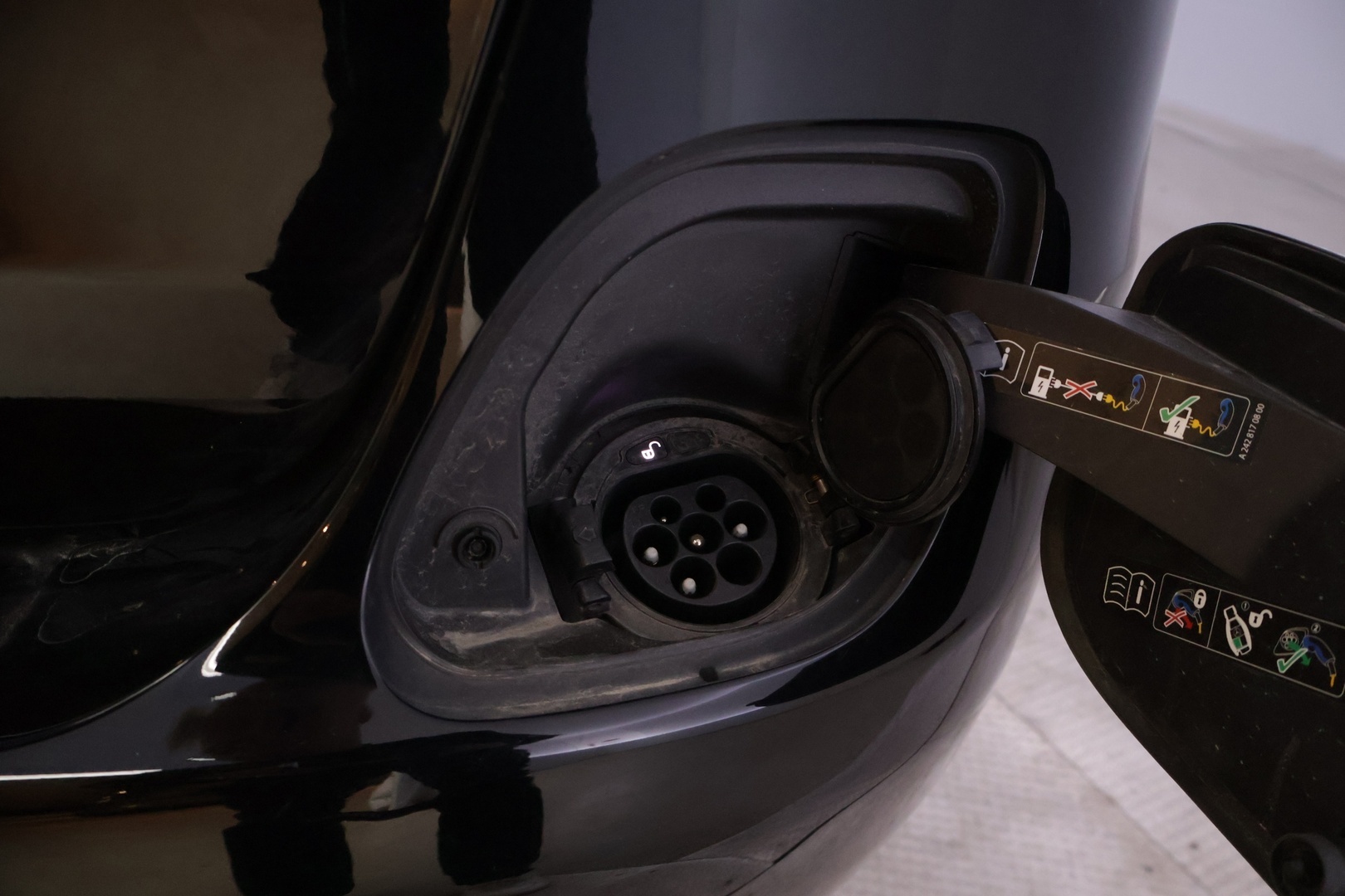 MERCEDES-BENZ C 2020