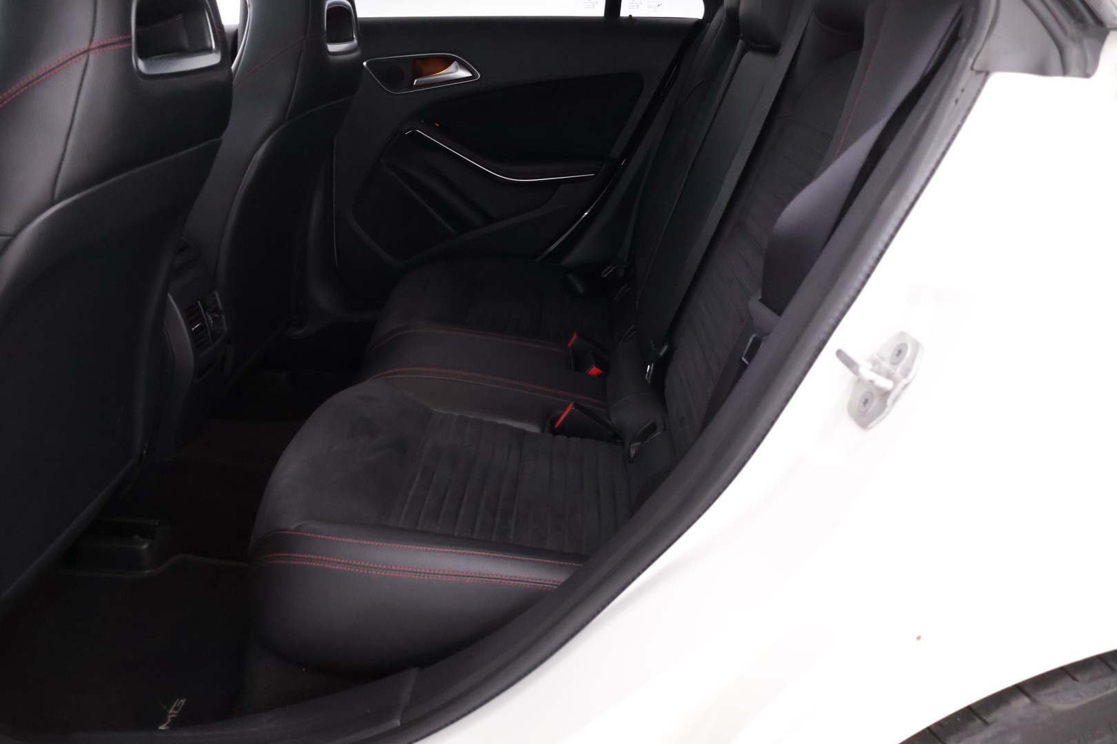 MERCEDES-BENZ CLA 2014