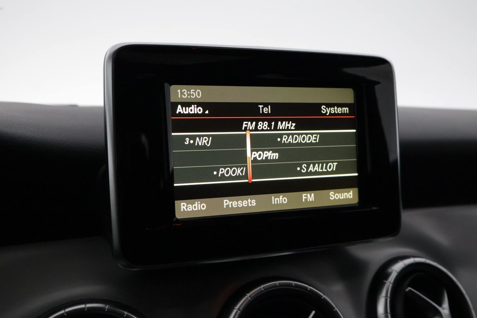 MERCEDES-BENZ CLA 2014