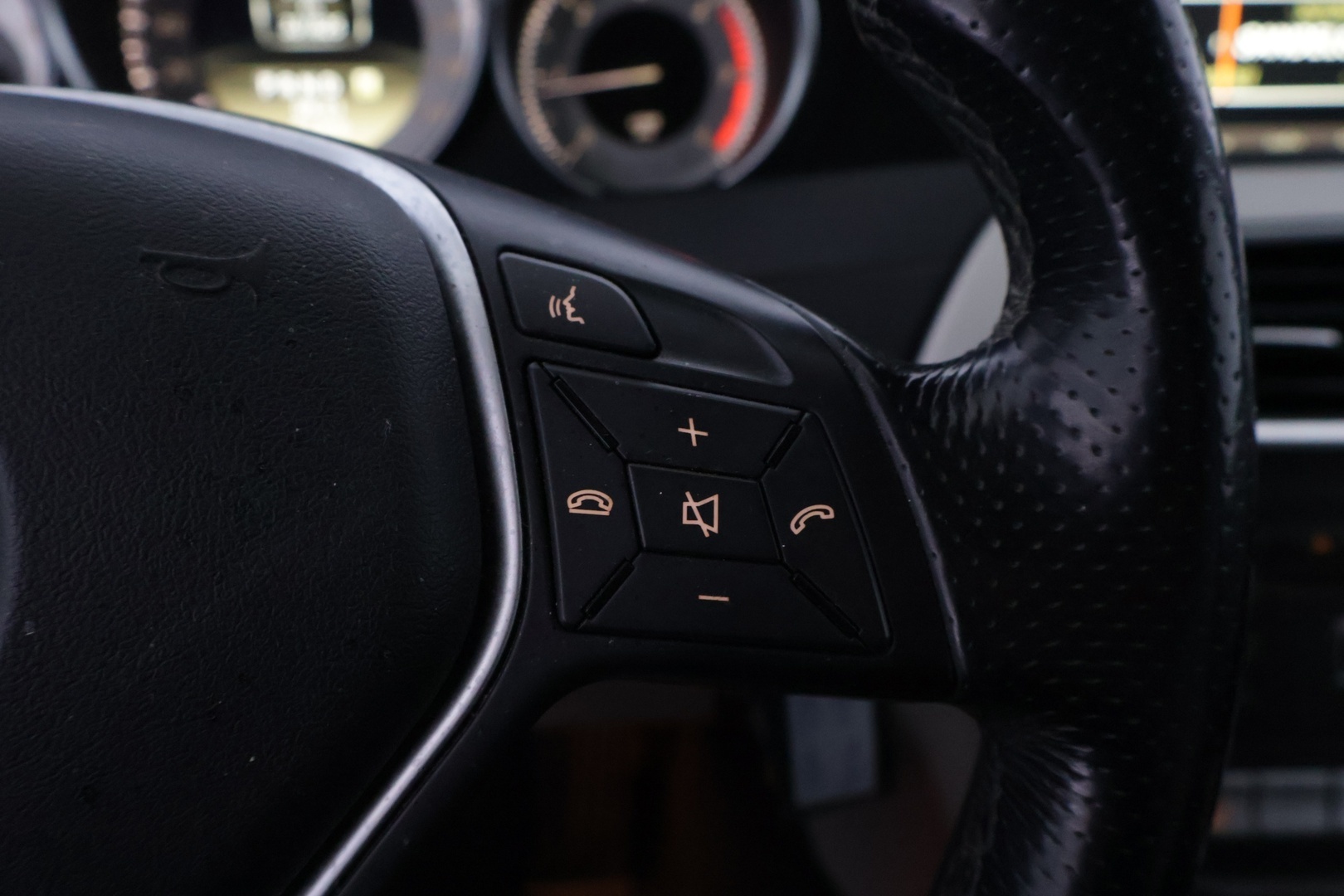 MERCEDES-BENZ C 2012