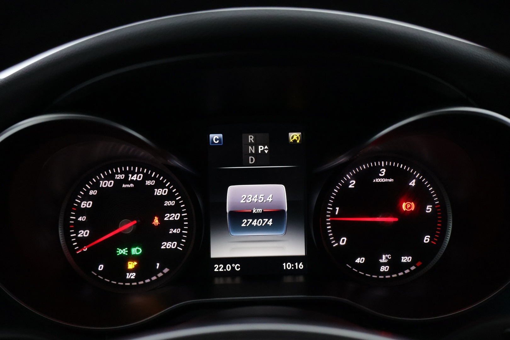 MERCEDES-BENZ C 2016