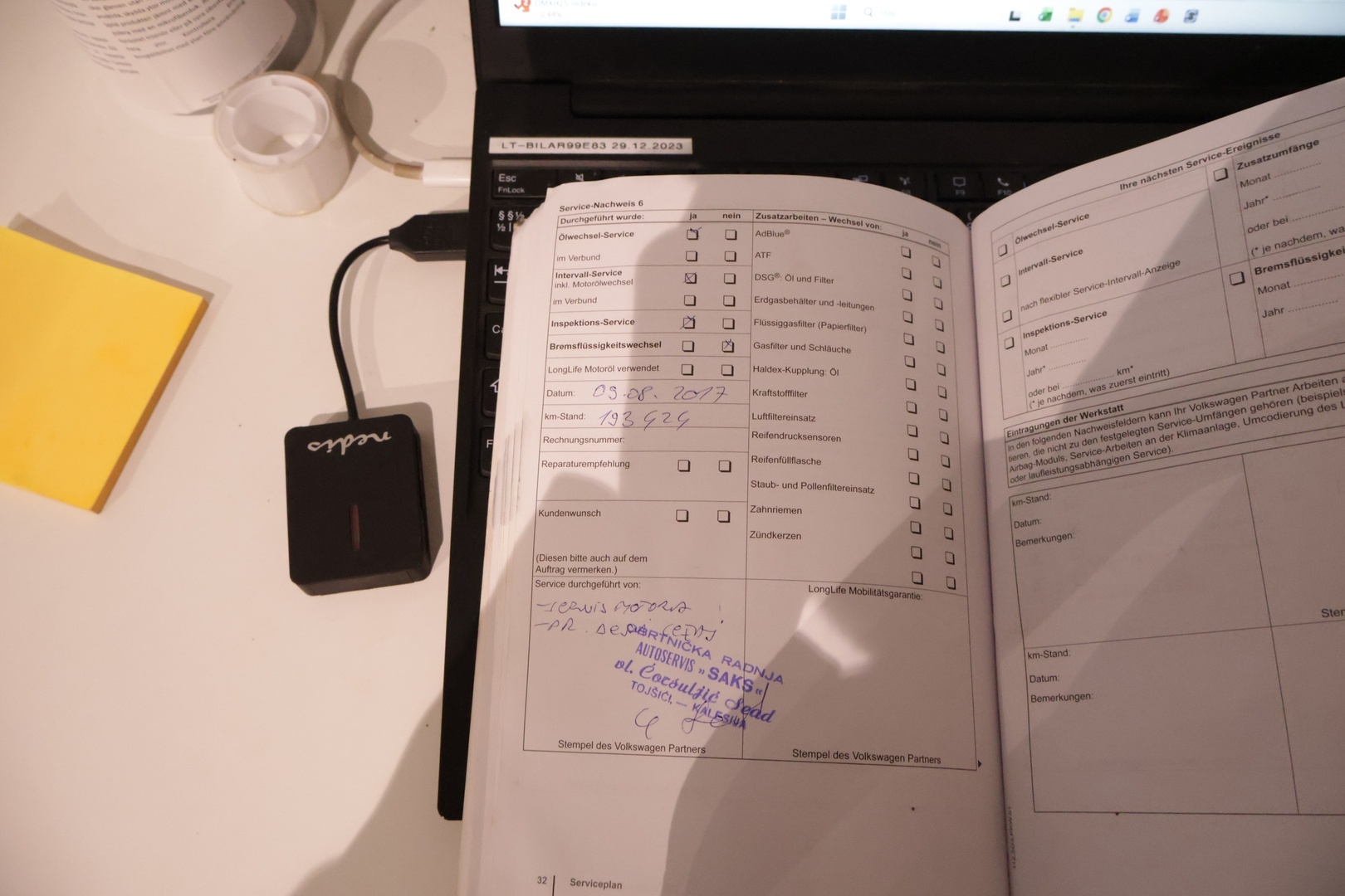 VOLKSWAGEN Passat 2011