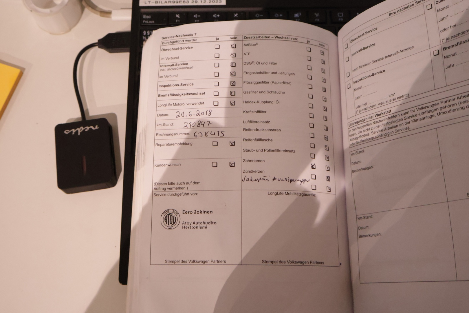 VOLKSWAGEN Passat 2011