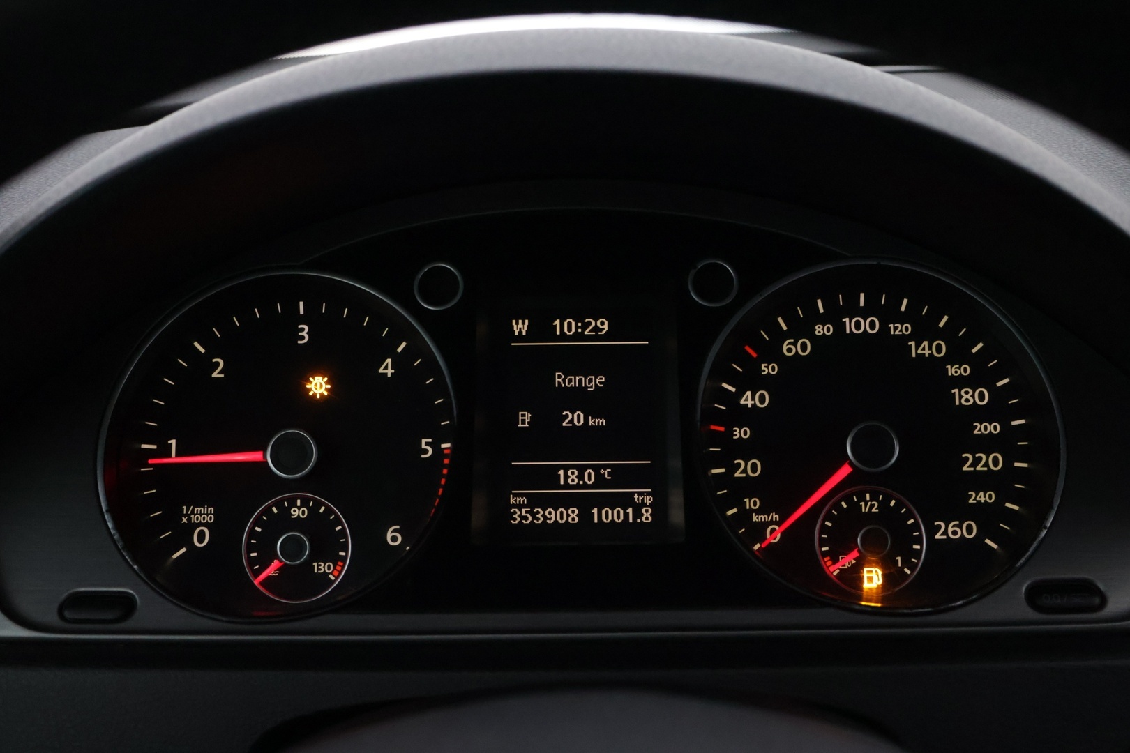 VOLKSWAGEN Passat 2011