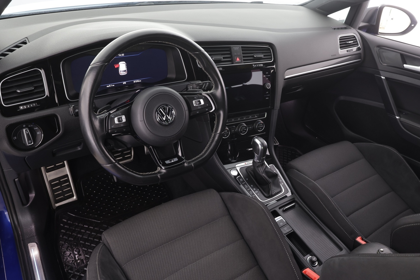 VOLKSWAGEN Golf 2018