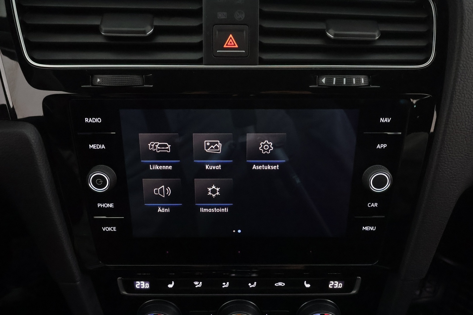 VOLKSWAGEN Golf 2018