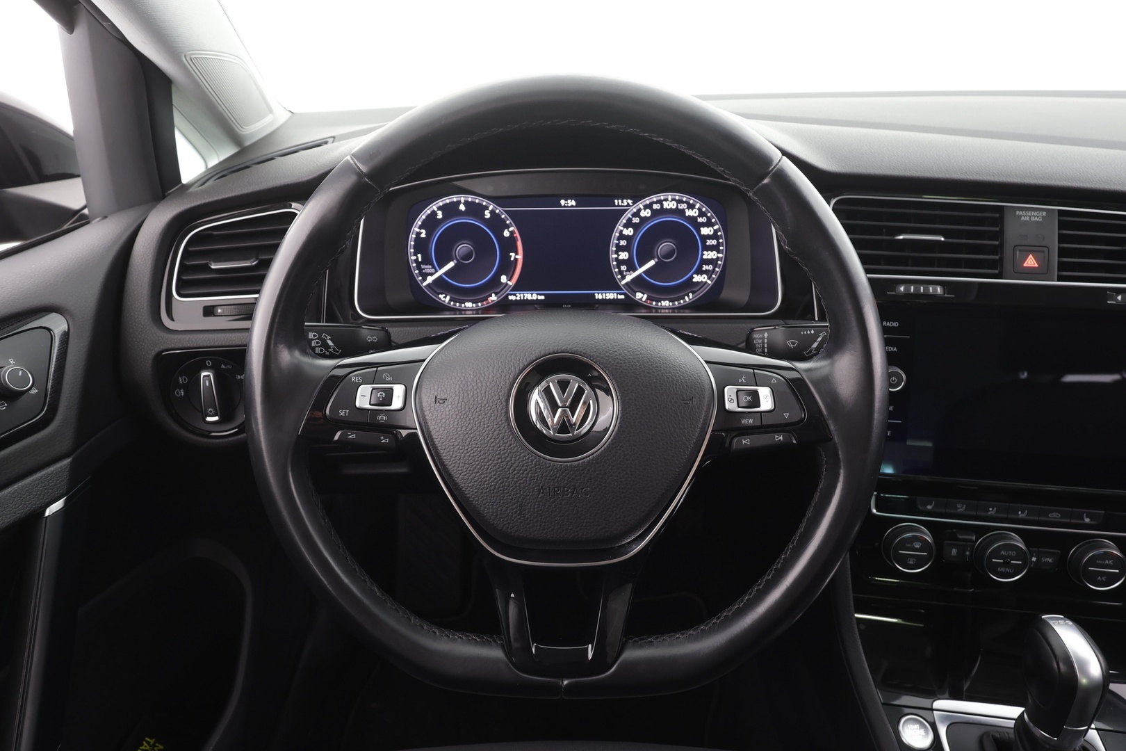 VOLKSWAGEN Golf 2019