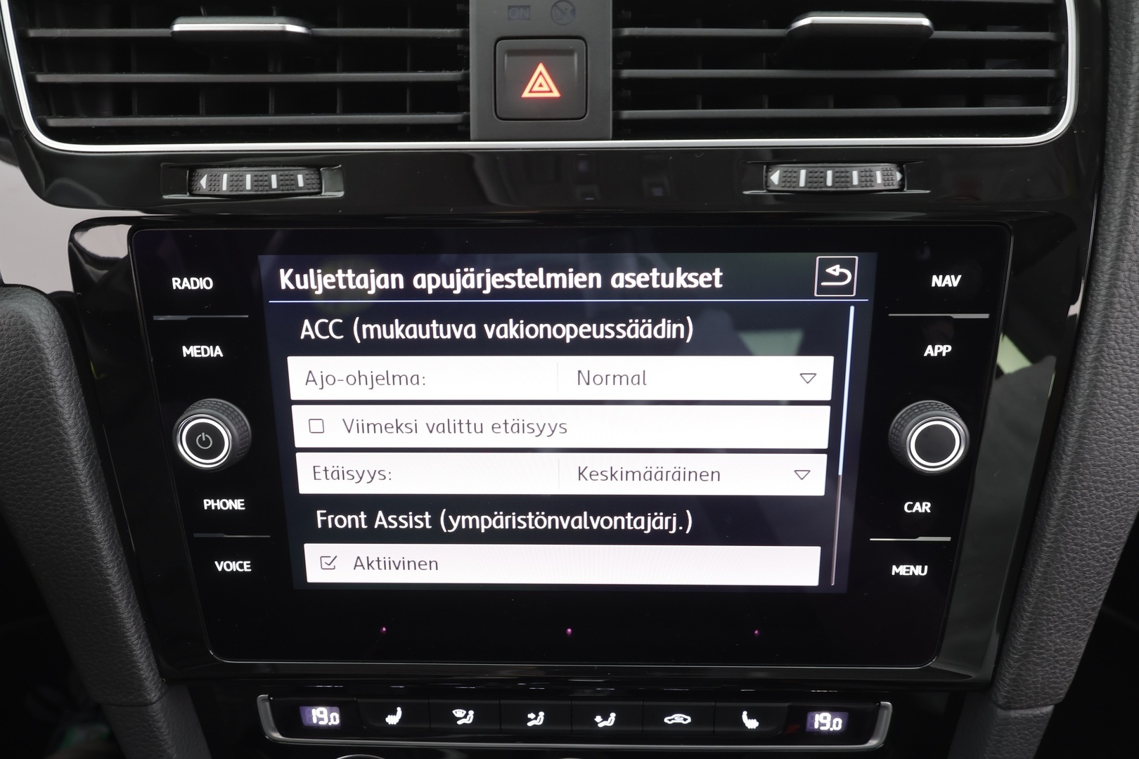 VOLKSWAGEN Golf 2019