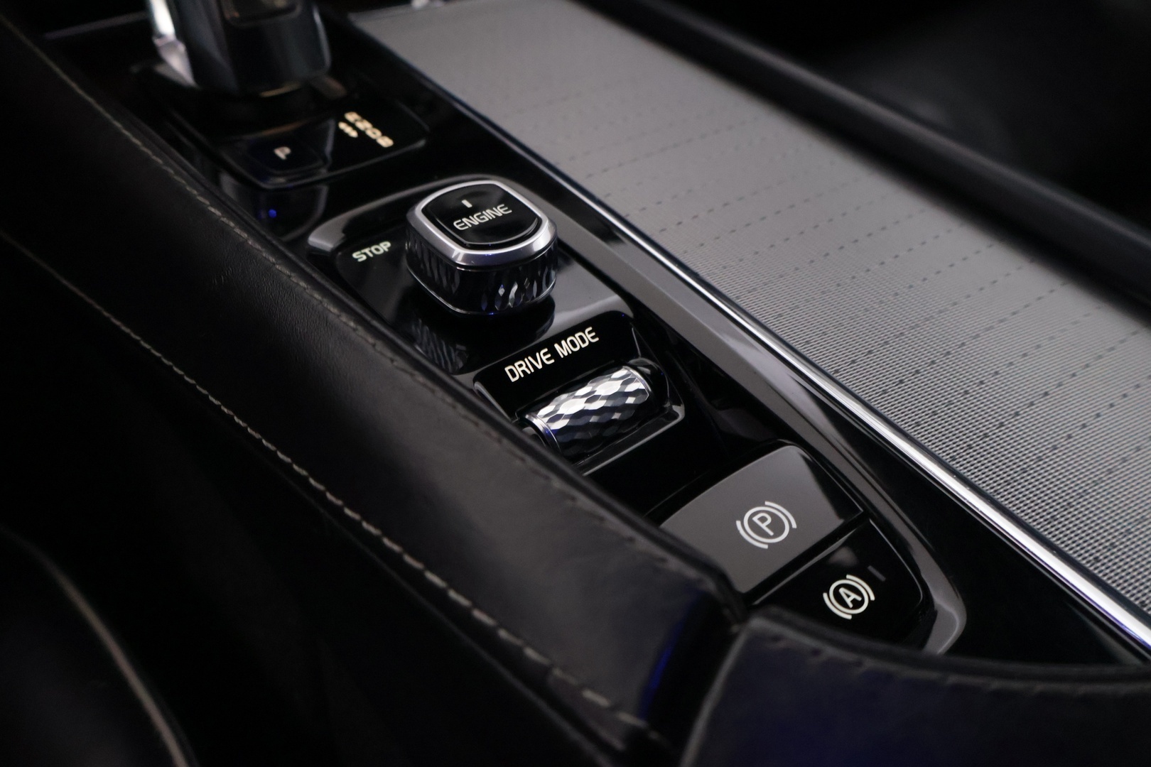 VOLVO XC90 2016