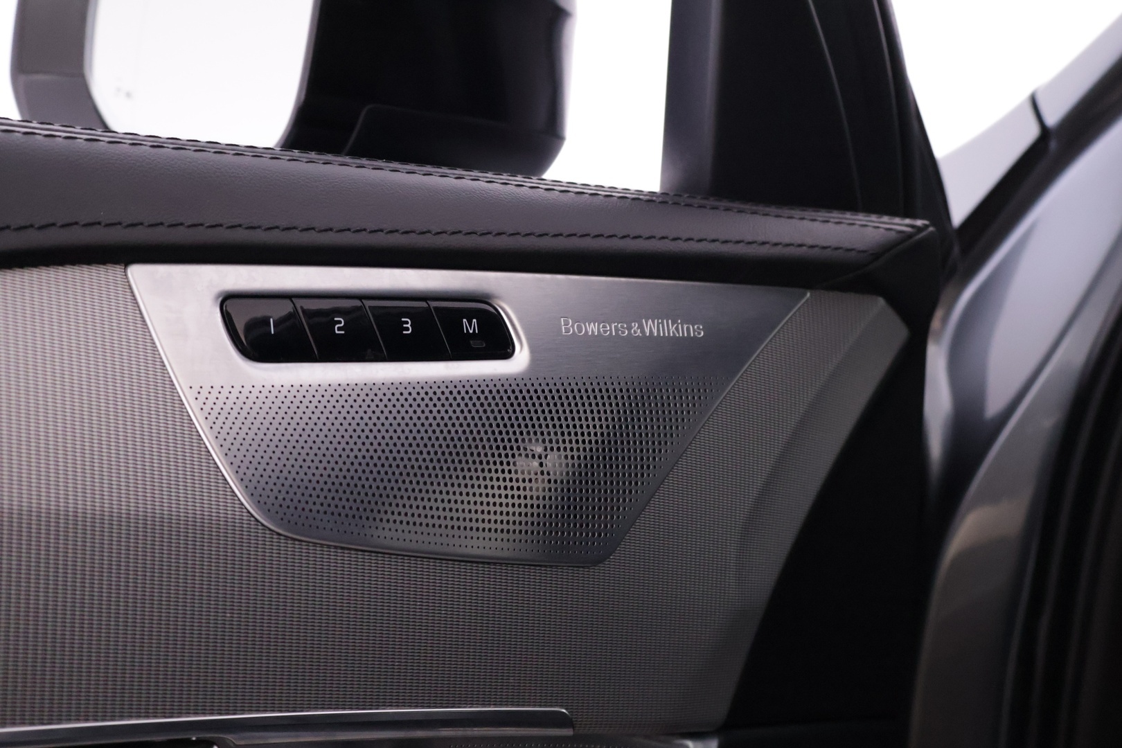 VOLVO XC90 2016