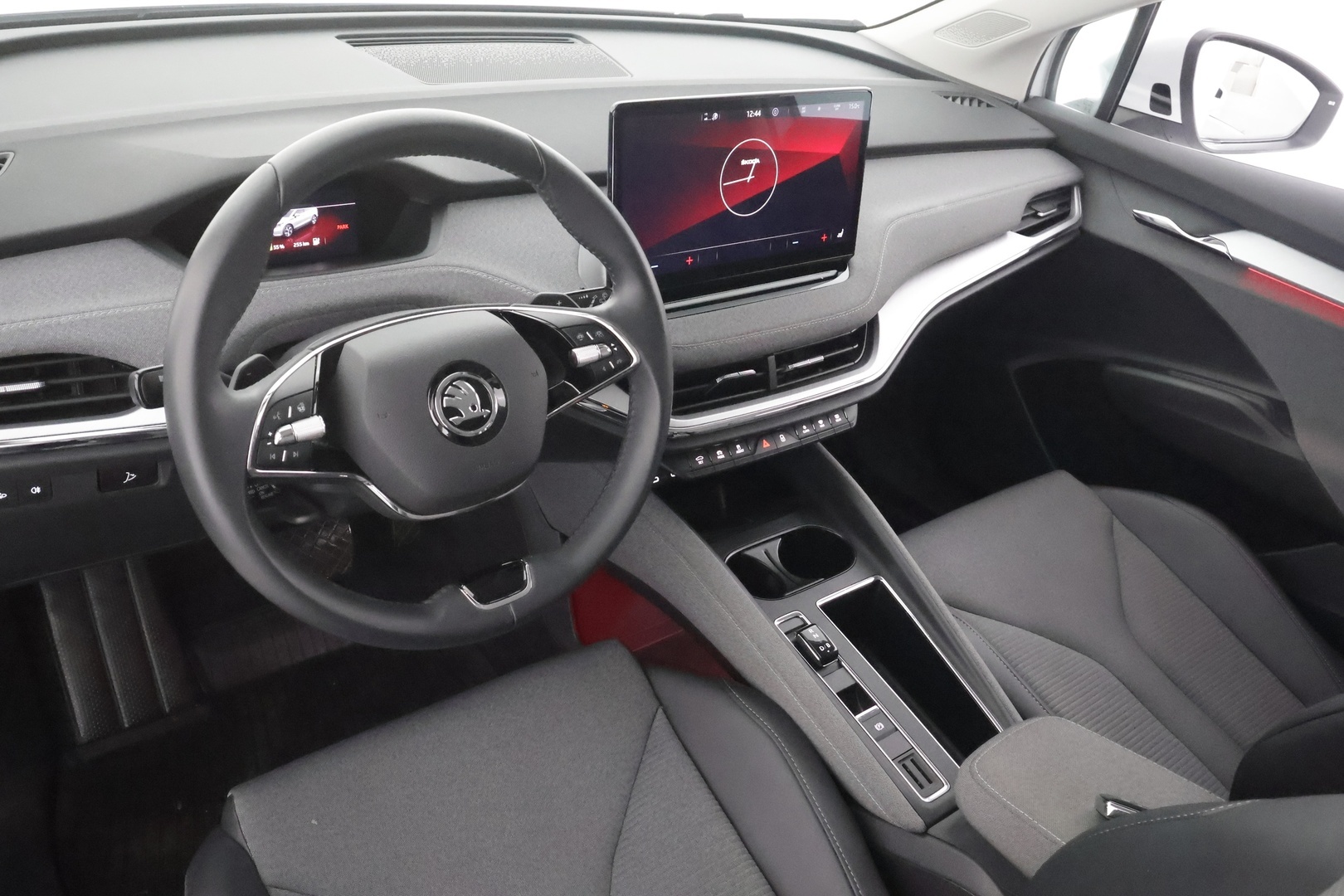 SKODA Enyaq 2023