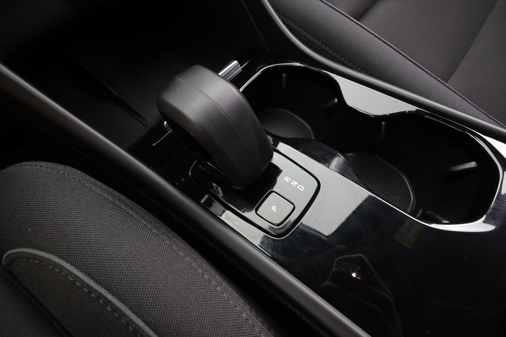 VOLVO XC40 2023