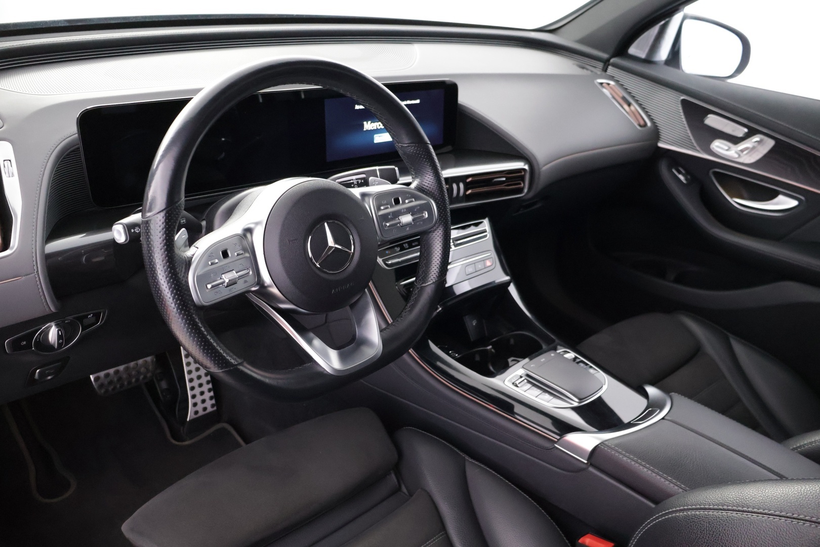 MERCEDES-BENZ EQC 2021