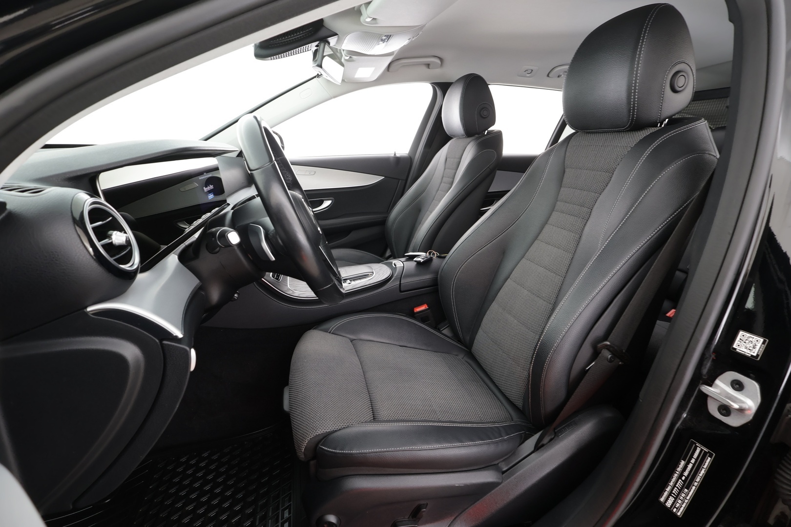 MERCEDES-BENZ E 2021