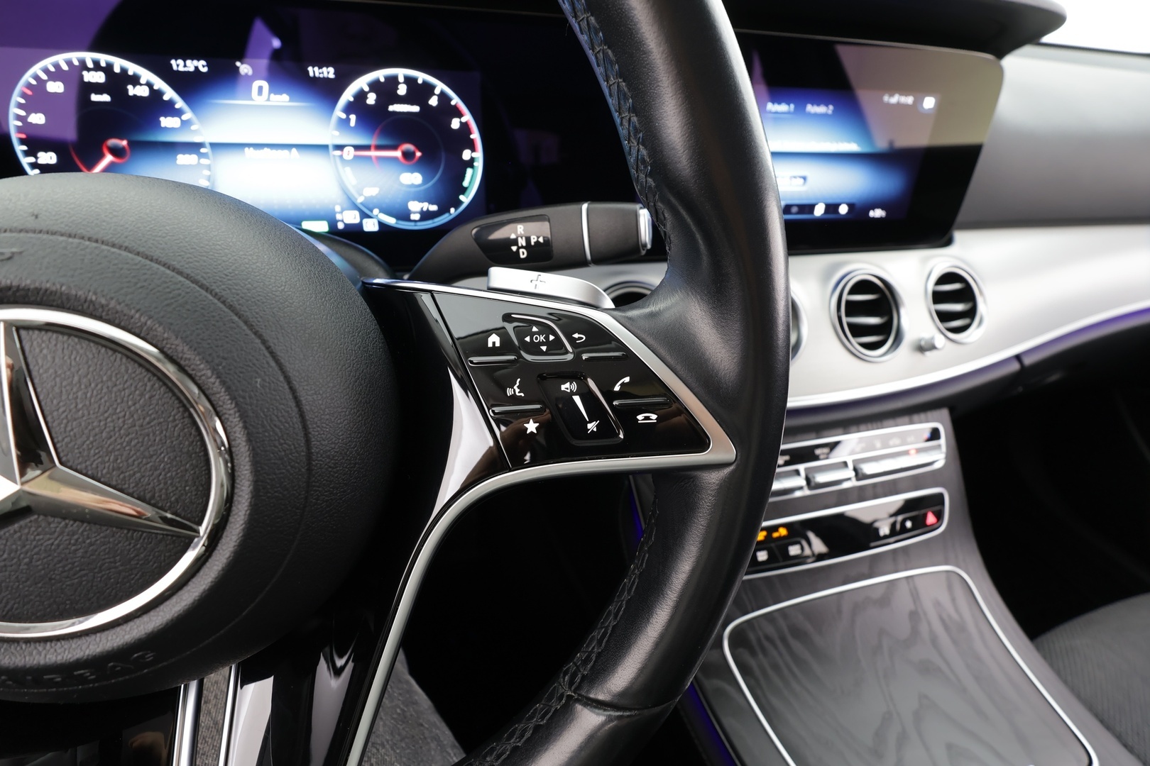 MERCEDES-BENZ E 2021