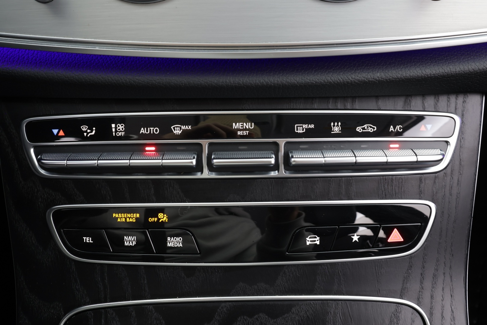 MERCEDES-BENZ E 2021