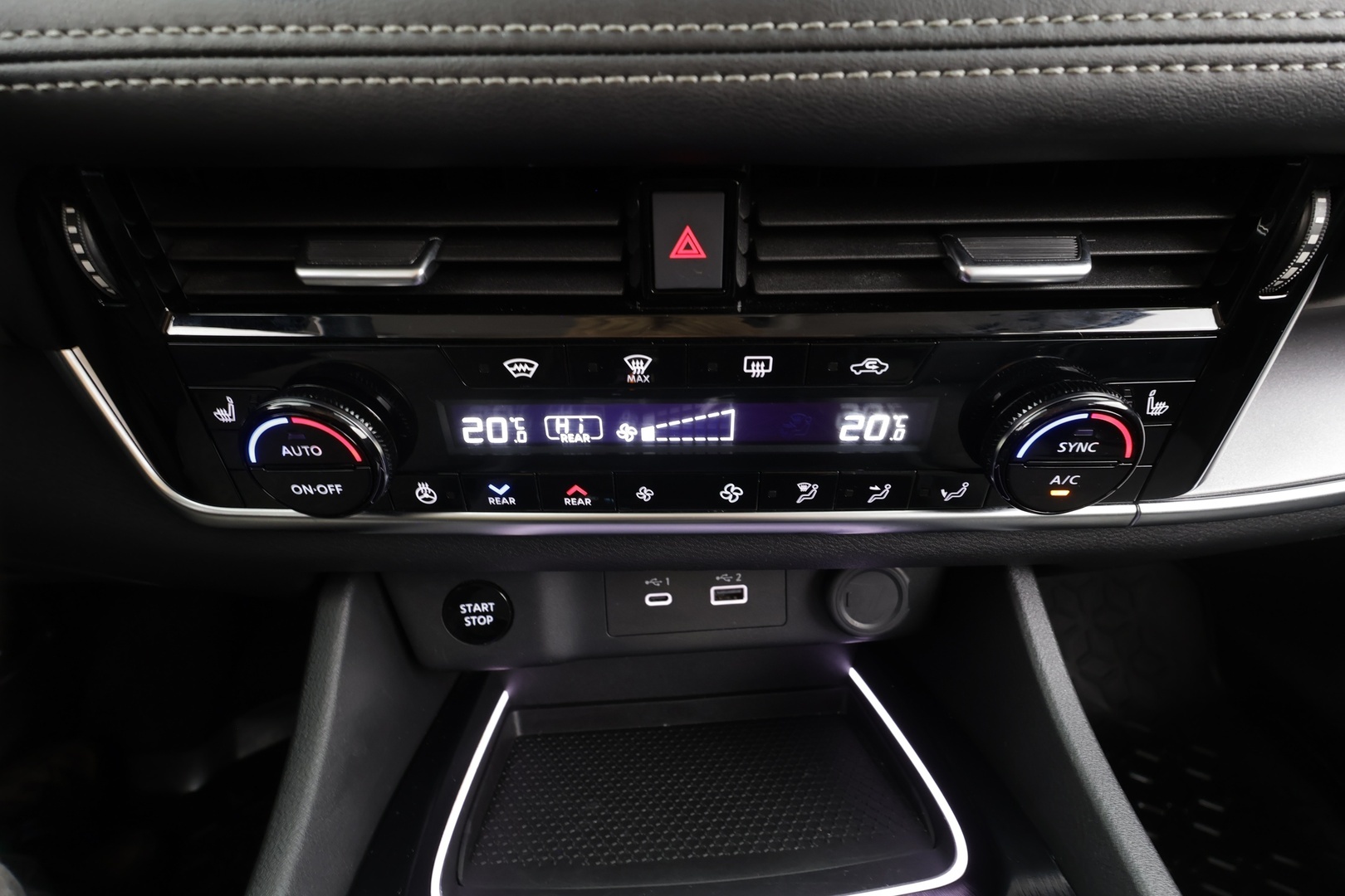 NISSAN X-Trail 2024