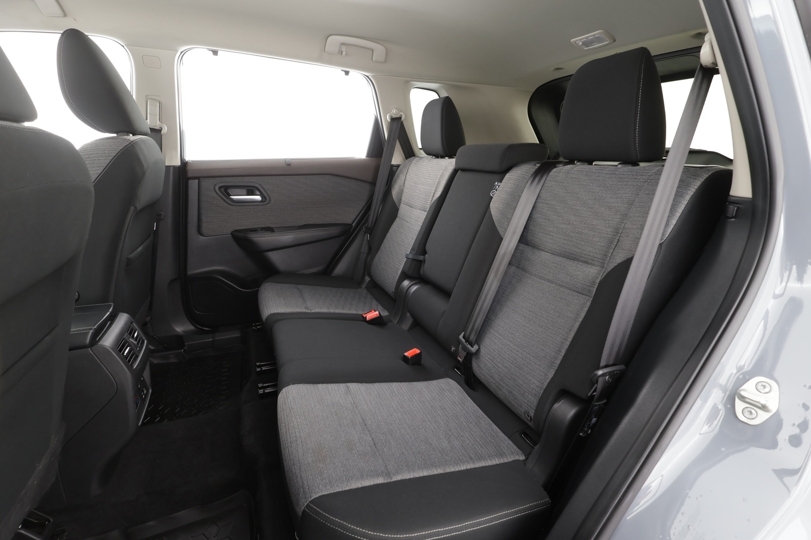 NISSAN X-Trail 2024