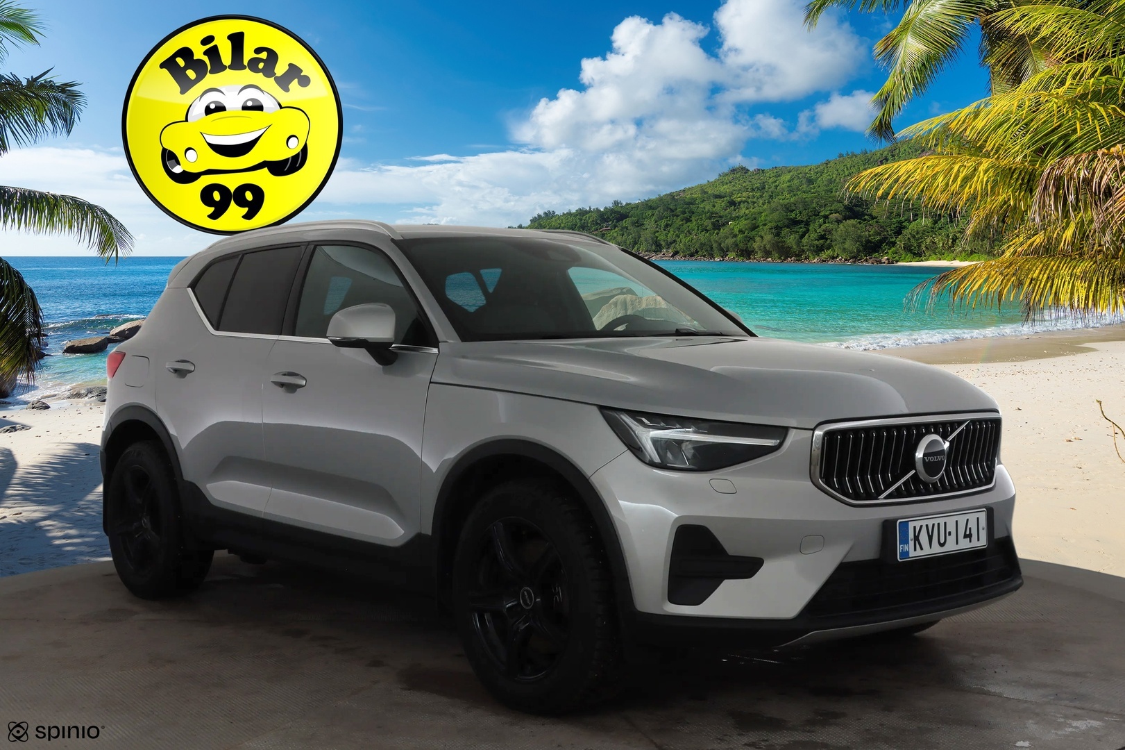 VOLVO XC40 2023