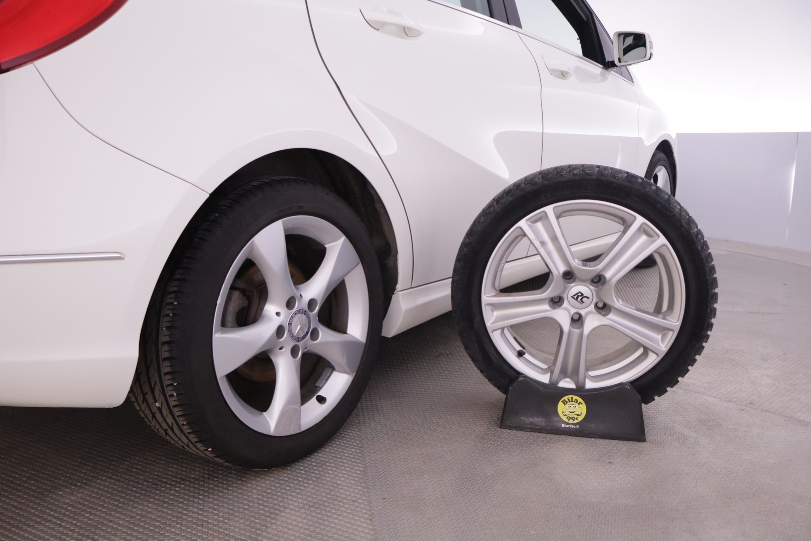 MERCEDES-BENZ B 2013